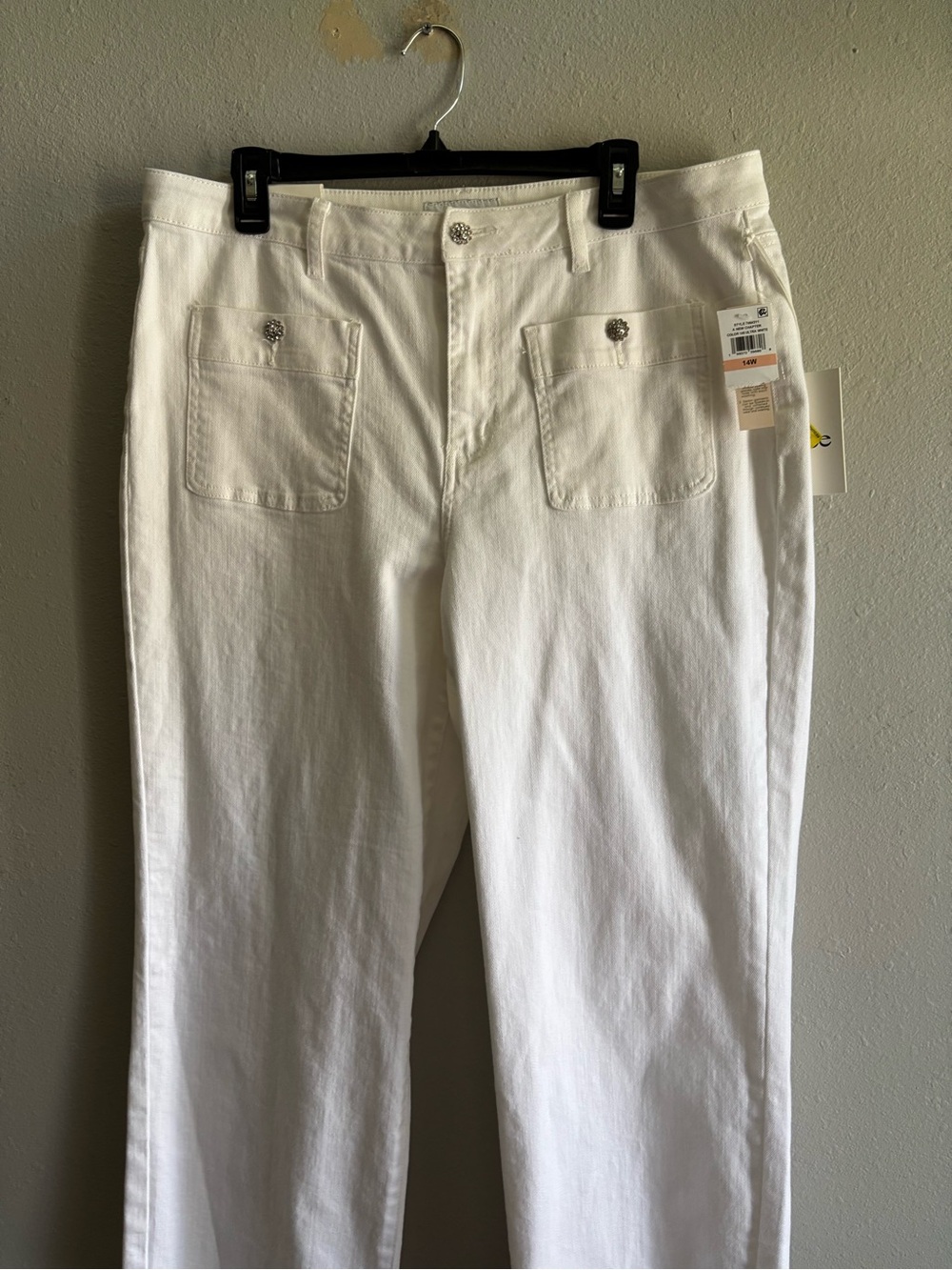 CeCe White Jeans with Front Patch Pockets